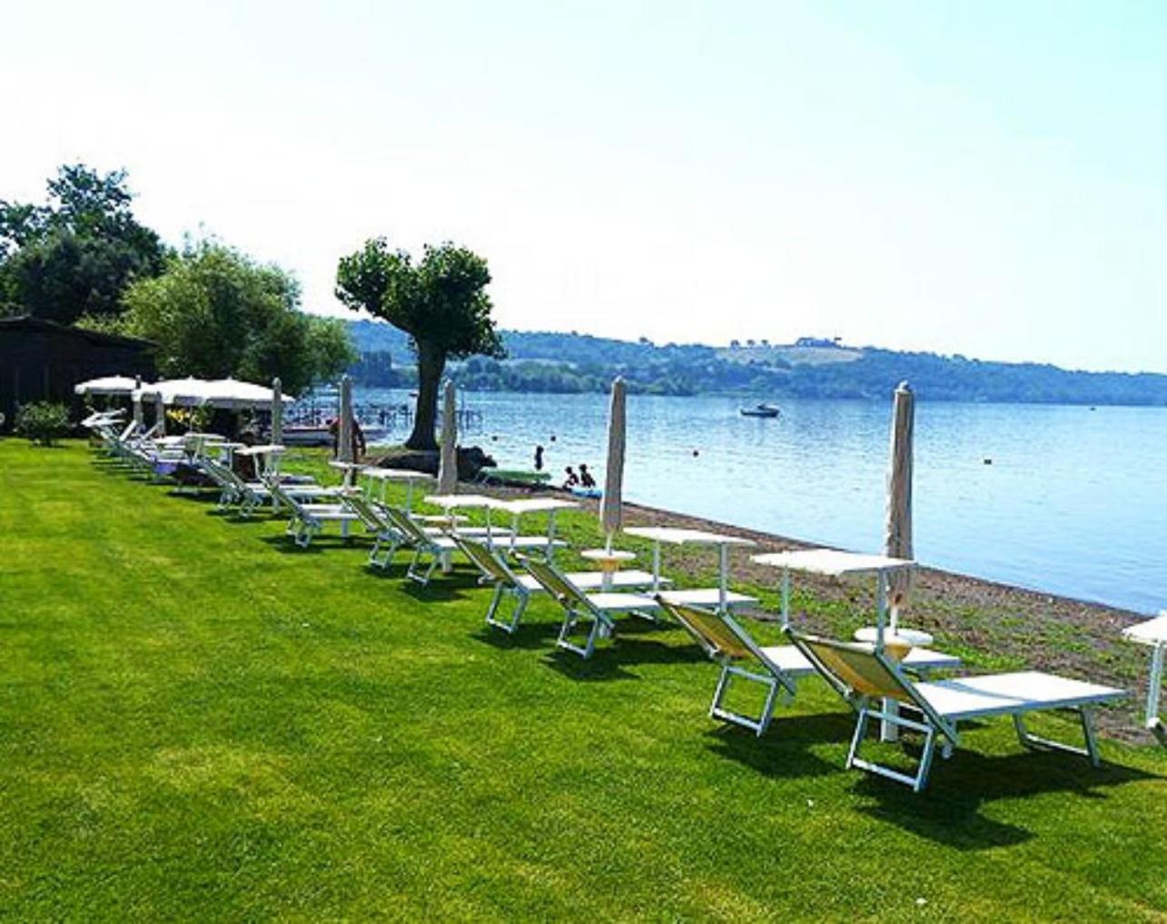 Casa Paolina Nel Centro Di Bracciano Villa Buitenkant foto