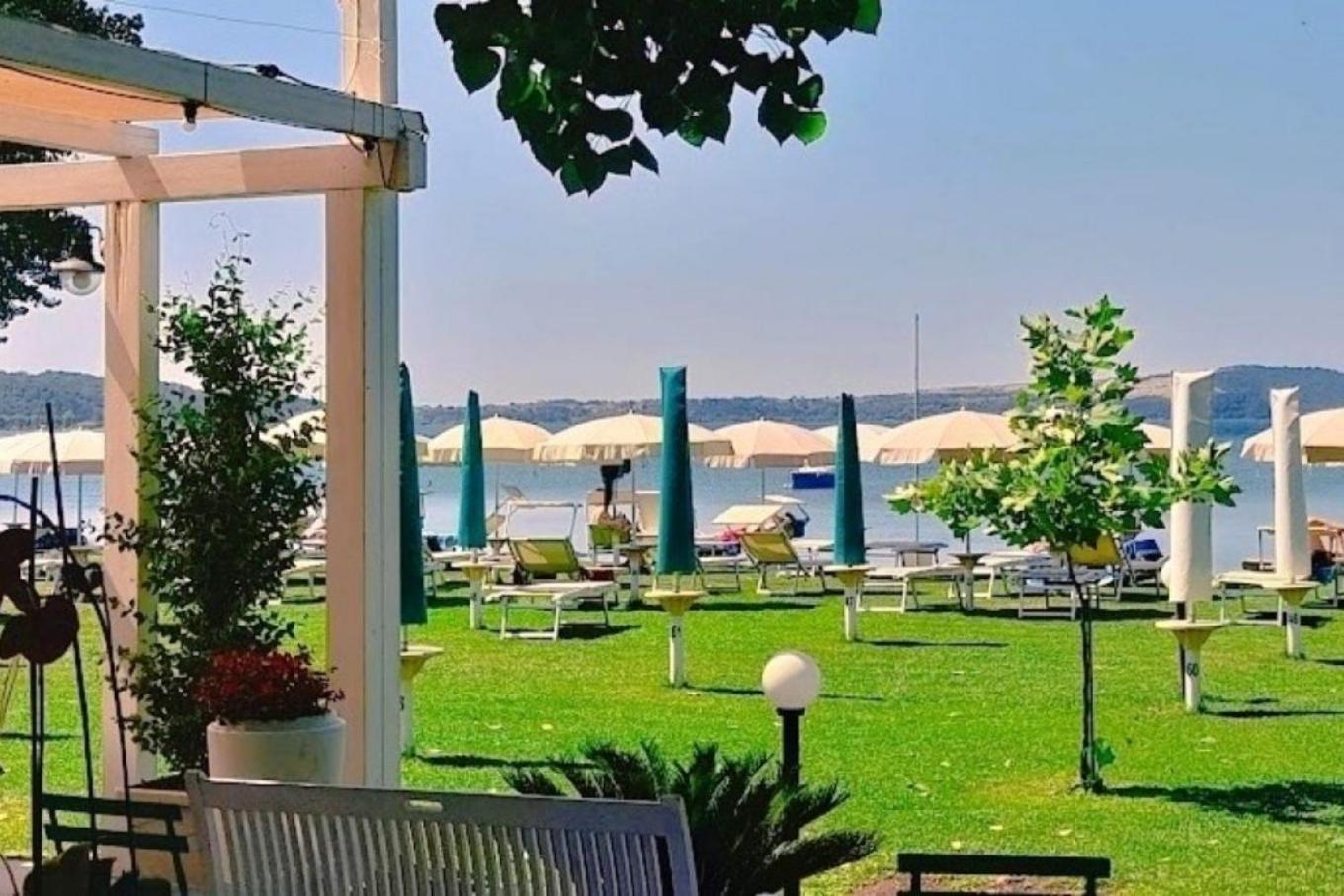 Casa Paolina Nel Centro Di Bracciano Villa Buitenkant foto